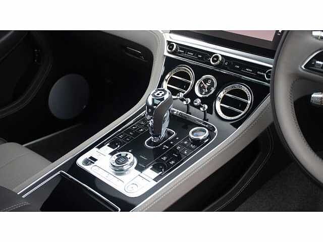 13:Bentley Continental GT V8, Coupe, Extreme Silver, Bentley Leicester