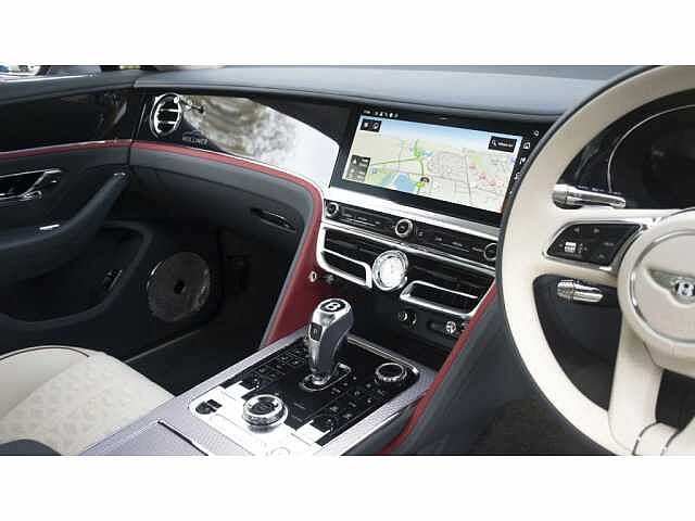 14:Bentley Flying Spur Mulliner V8 Hybrid, Saloon, Silver Tempest, Bentley Leicester