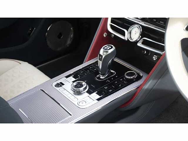 15:Bentley Flying Spur Mulliner V8 Hybrid, Saloon, Silver Tempest, Bentley Leicester