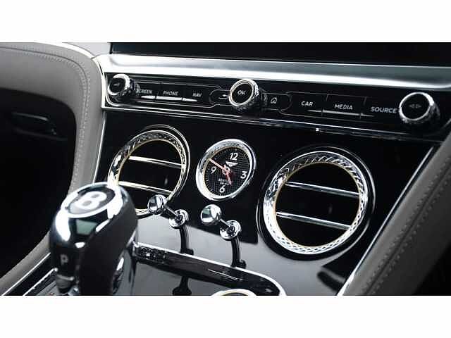 14:Bentley Continental GT V8, Coupe, Extreme Silver, Bentley Leicester